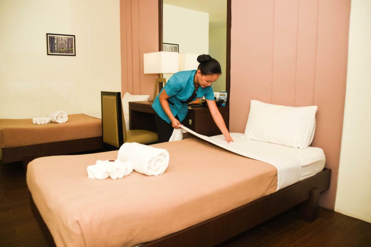 Tacloban Plaza Hotel Ngoại thất bức ảnh